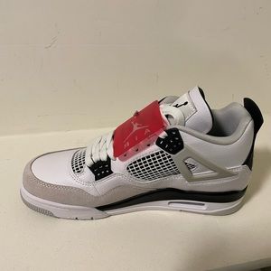 Air Jordan retro fours white cement